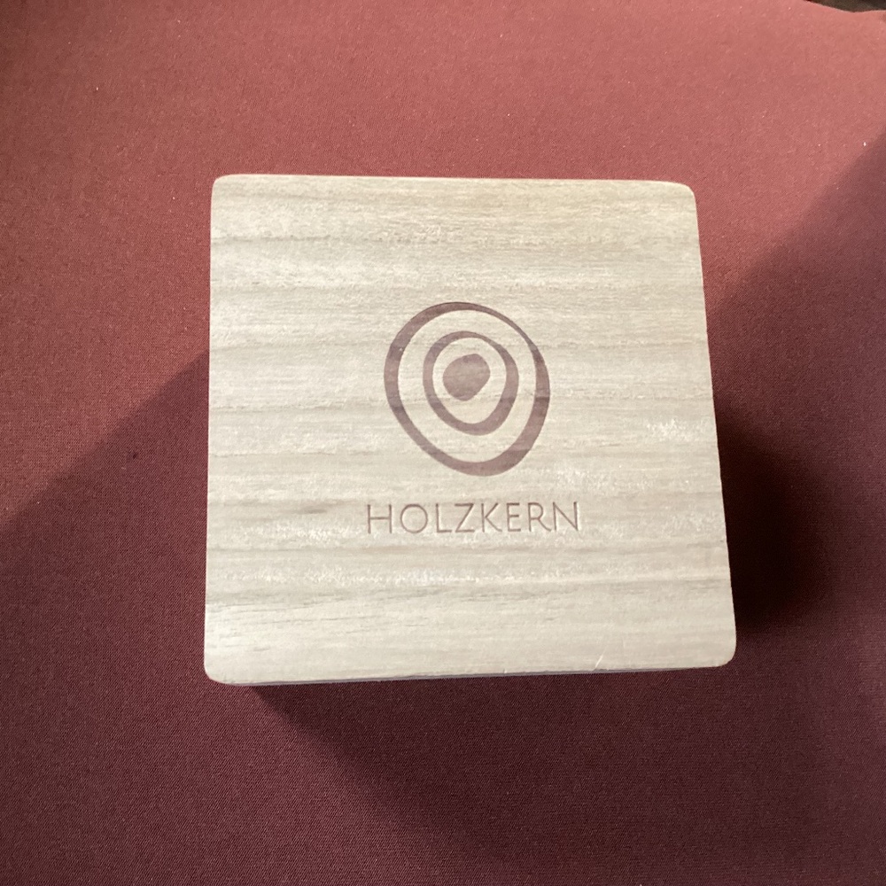 Holzkern Single Box New without tag  Certificate of Authenticity included